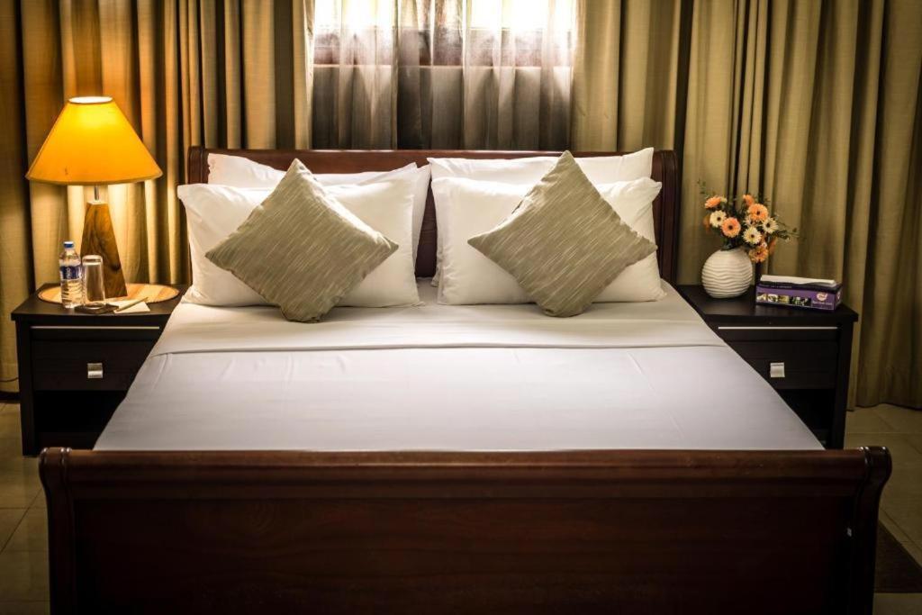 Ocean Beauty Guest House Negombo Exterior photo